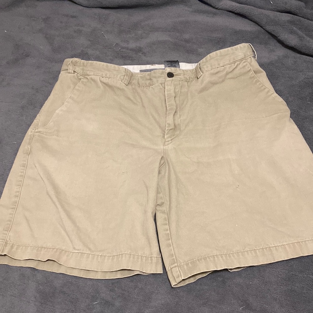 Geoffrey Beene khaki shorts waist 34